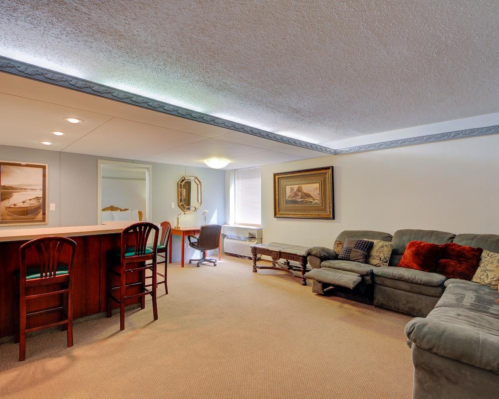 Western Inn And Suites Enid Bagian luar foto