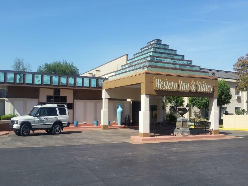 Western Inn And Suites Enid Bagian luar foto